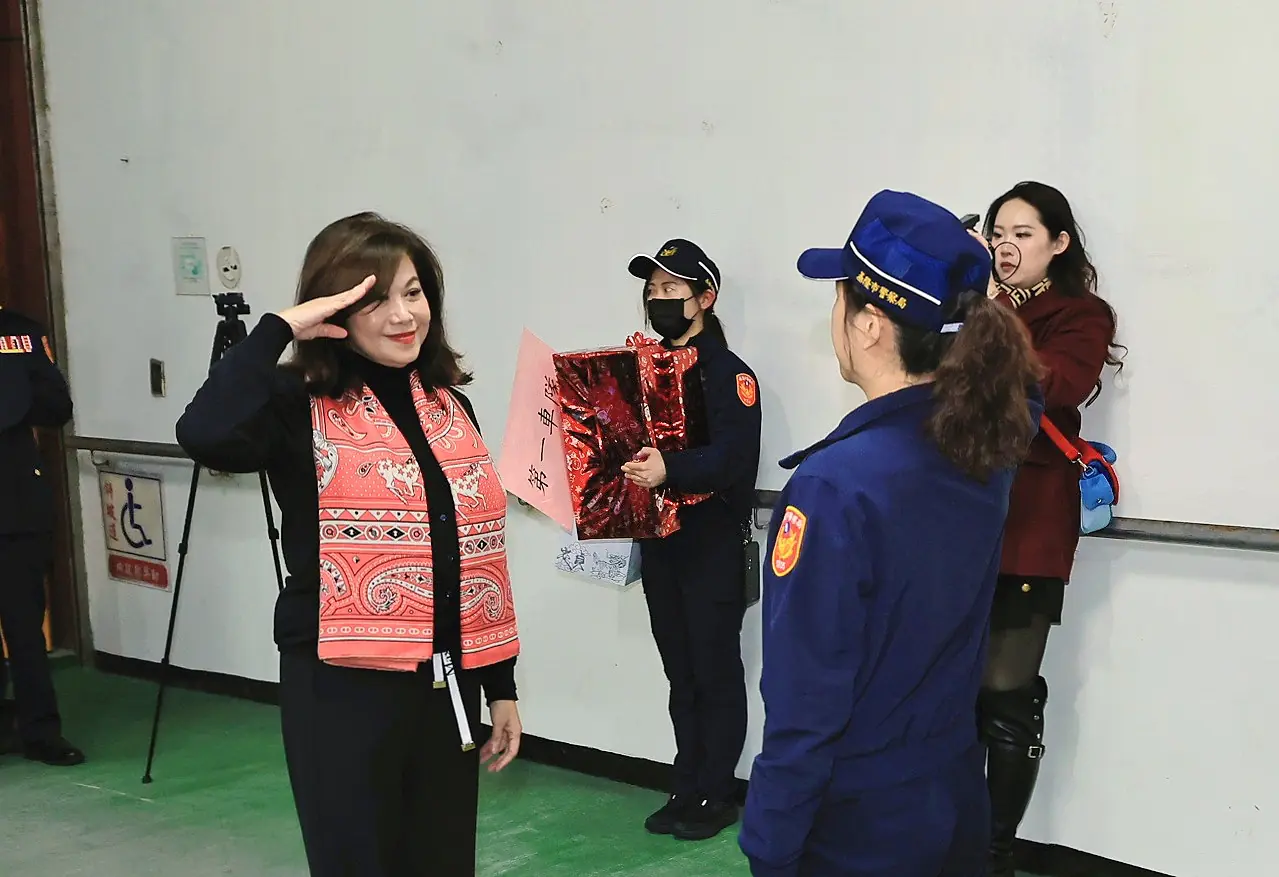 基隆市啟動115年重要節日安全維護 邱佩琳率隊慰問第一線執勤同仁 基隆市啟動115年重要節日安全維護 邱佩琳率隊慰問第一線執勤同仁