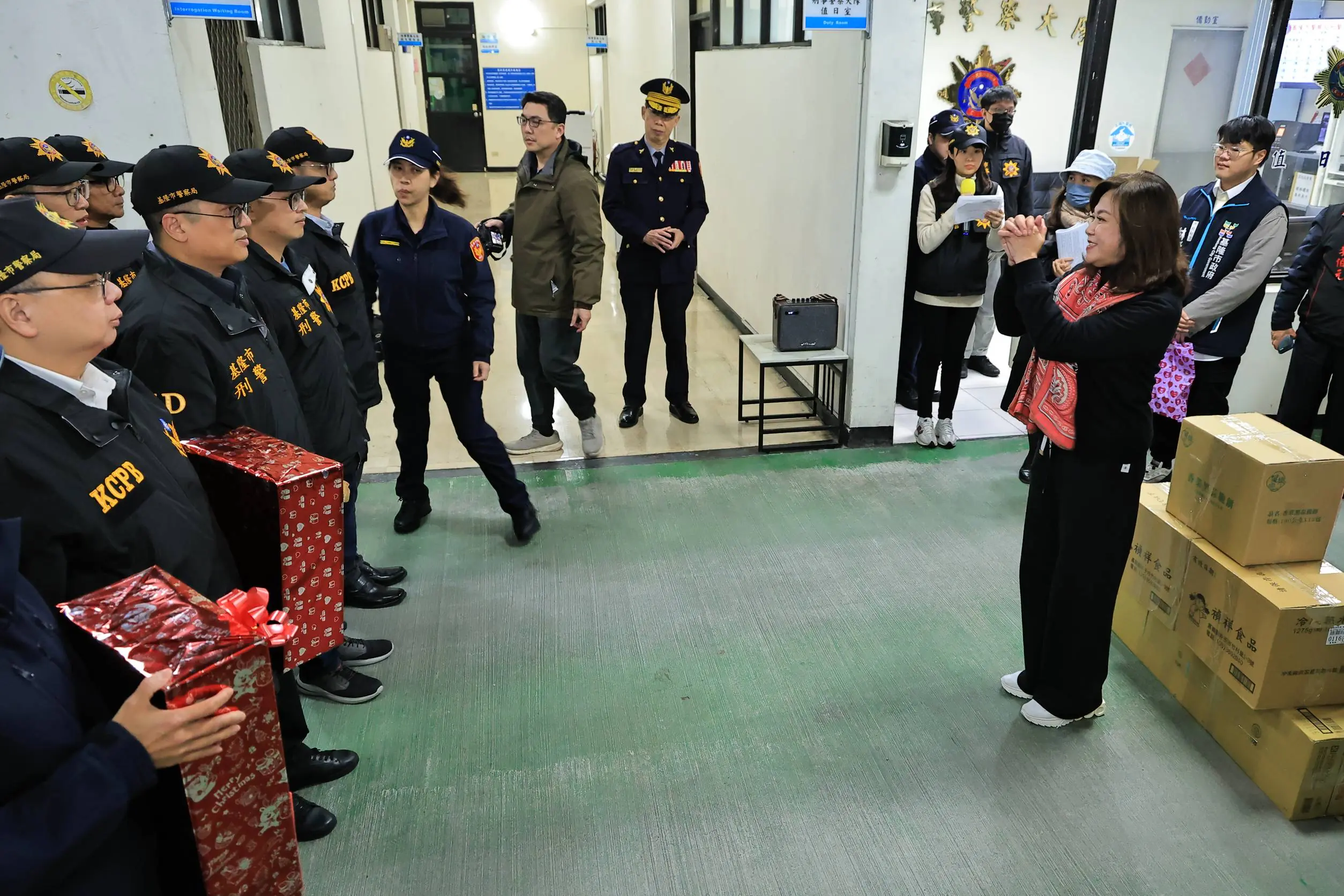 基隆市啟動115年重要節日安全維護 邱佩琳率隊慰問第一線執勤同仁 基隆市啟動115年重要節日安全維護 邱佩琳率隊慰問第一線執勤同仁