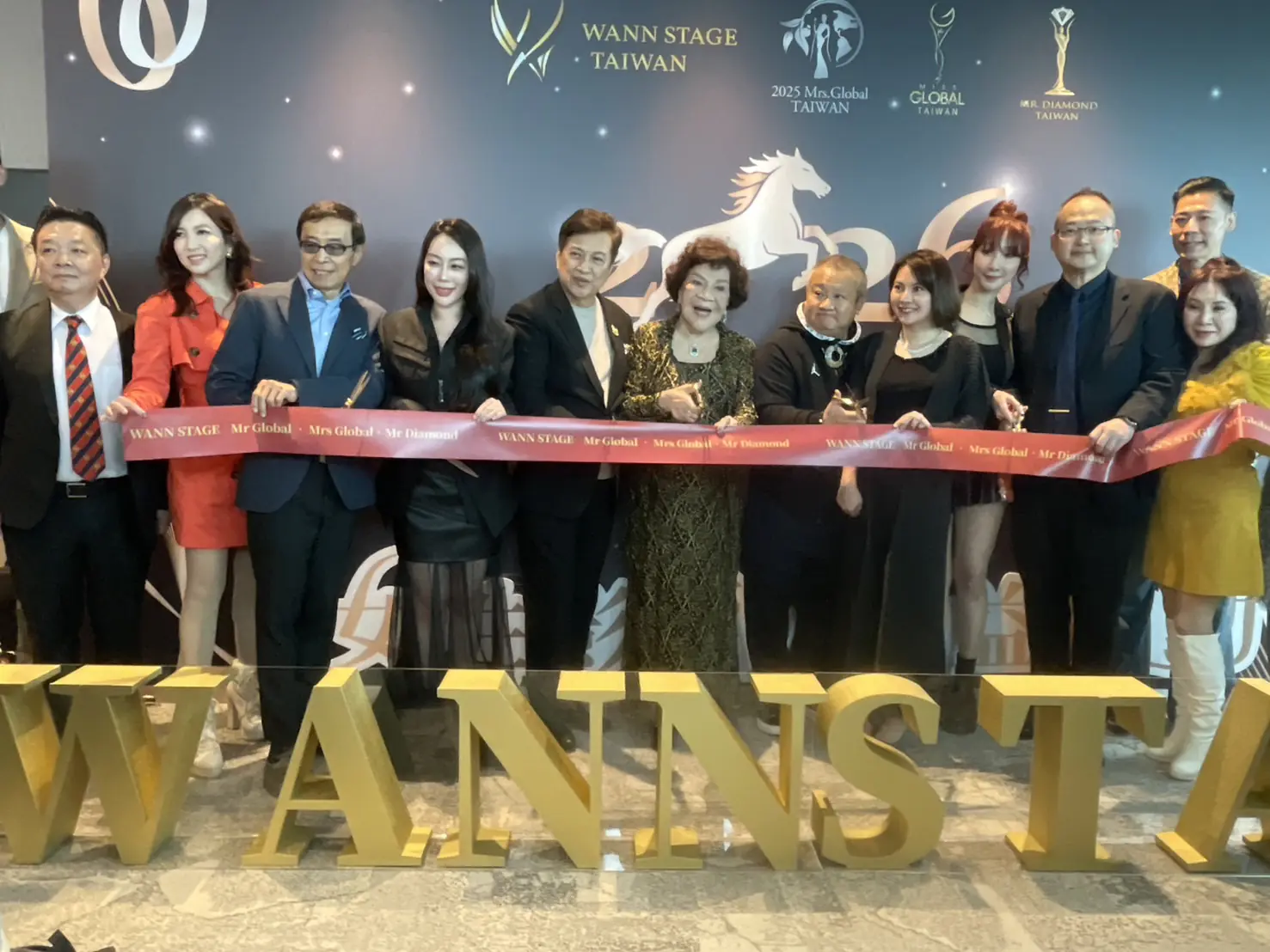 周遊的愛心選美來了!生過病、結過婚都能報名 宣昶有順便cue汪小菲:來選鑽石夫妻啦 周遊的愛心選美來了!生過病、結過婚都能報名 宣昶有順便cue汪小菲:來選鑽石夫妻啦