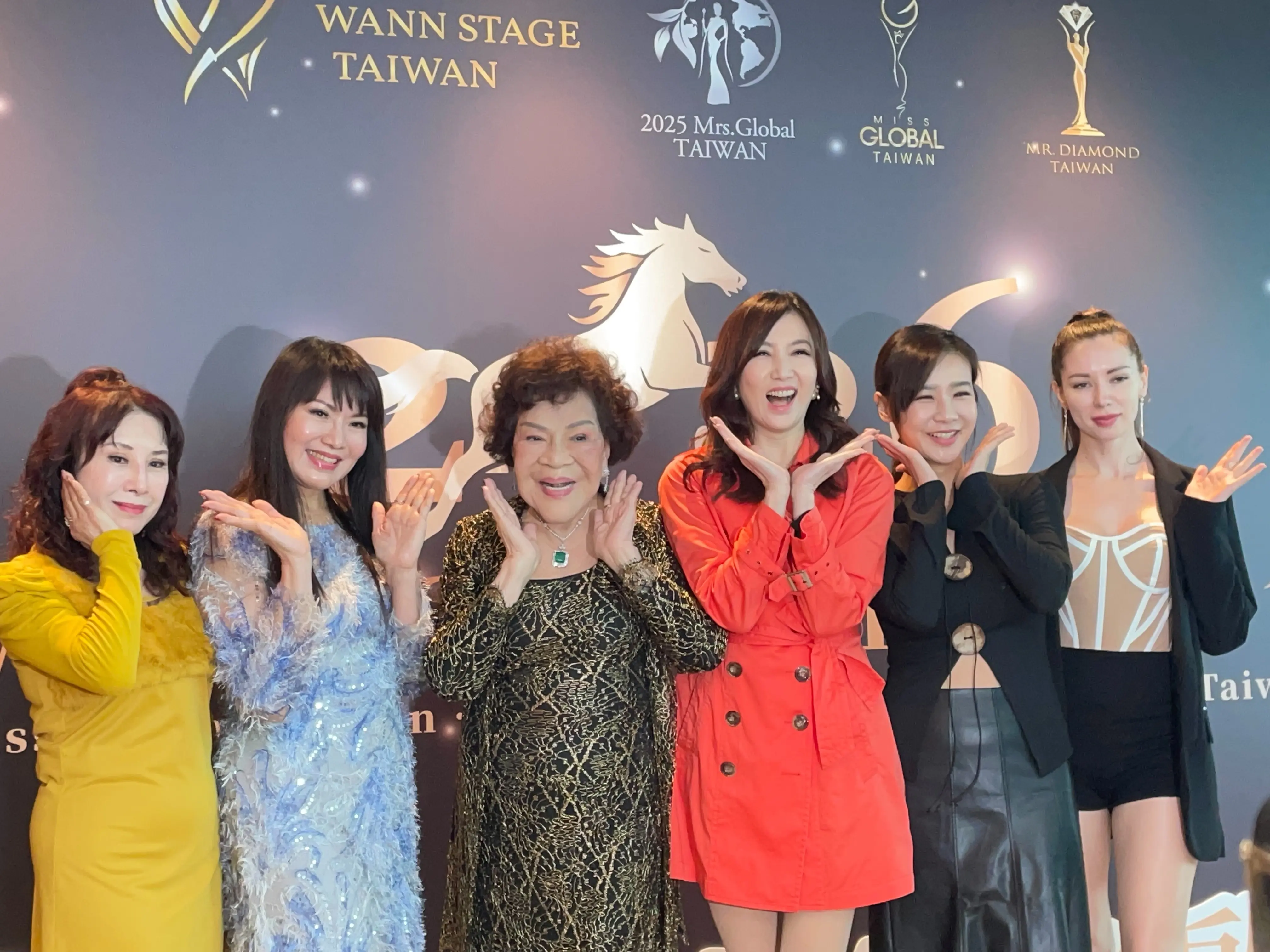 周遊的愛心選美來了!生過病、結過婚都能報名 宣昶有順便cue汪小菲:來選鑽石夫妻啦 周遊的愛心選美來了!生過病、結過婚都能報名 宣昶有順便cue汪小菲:來選鑽石夫妻啦