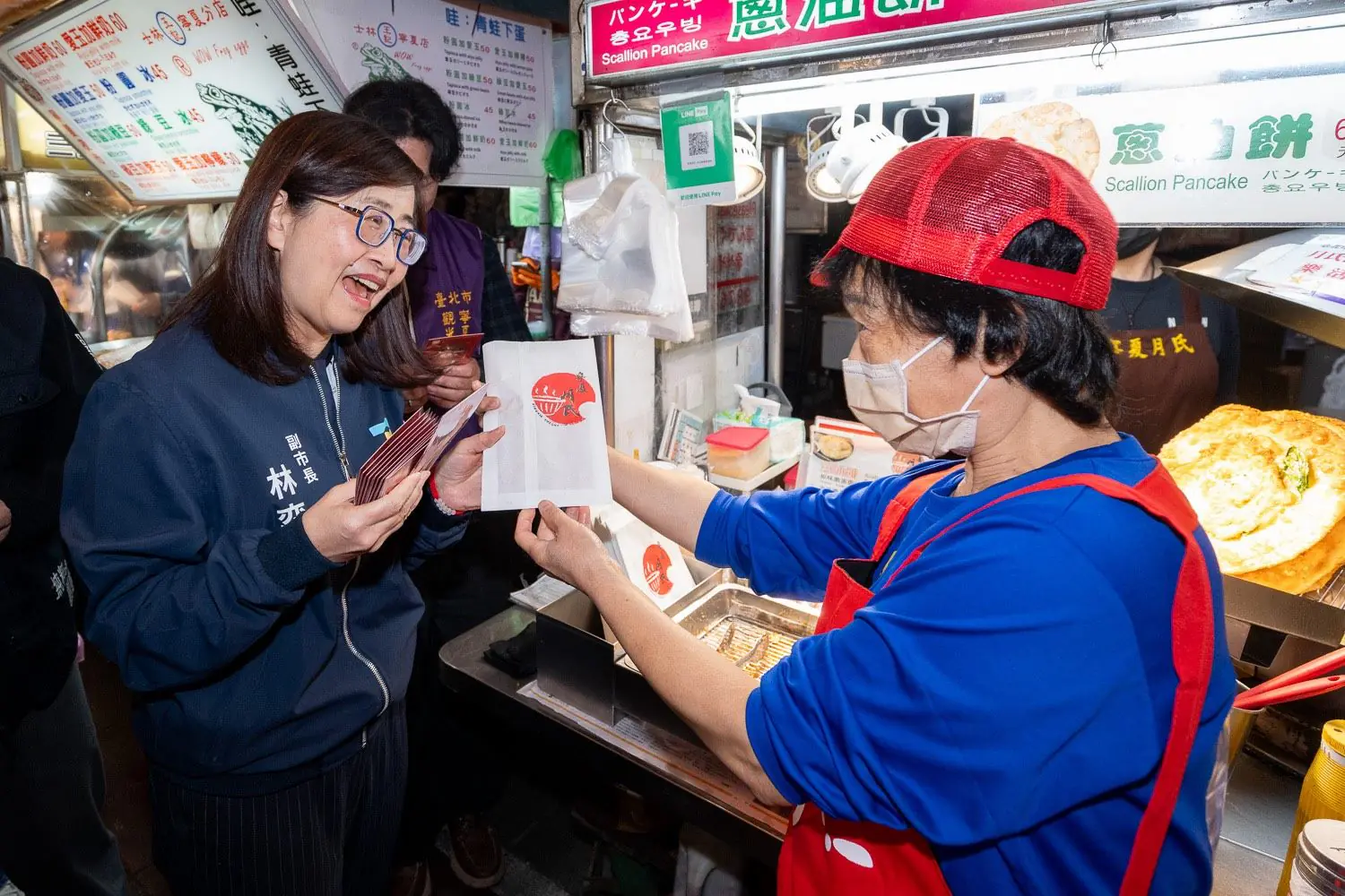 走春嚐美食 寧夏夜市千歲宴迎新春 走春嚐美食 寧夏夜市千歲宴迎新春