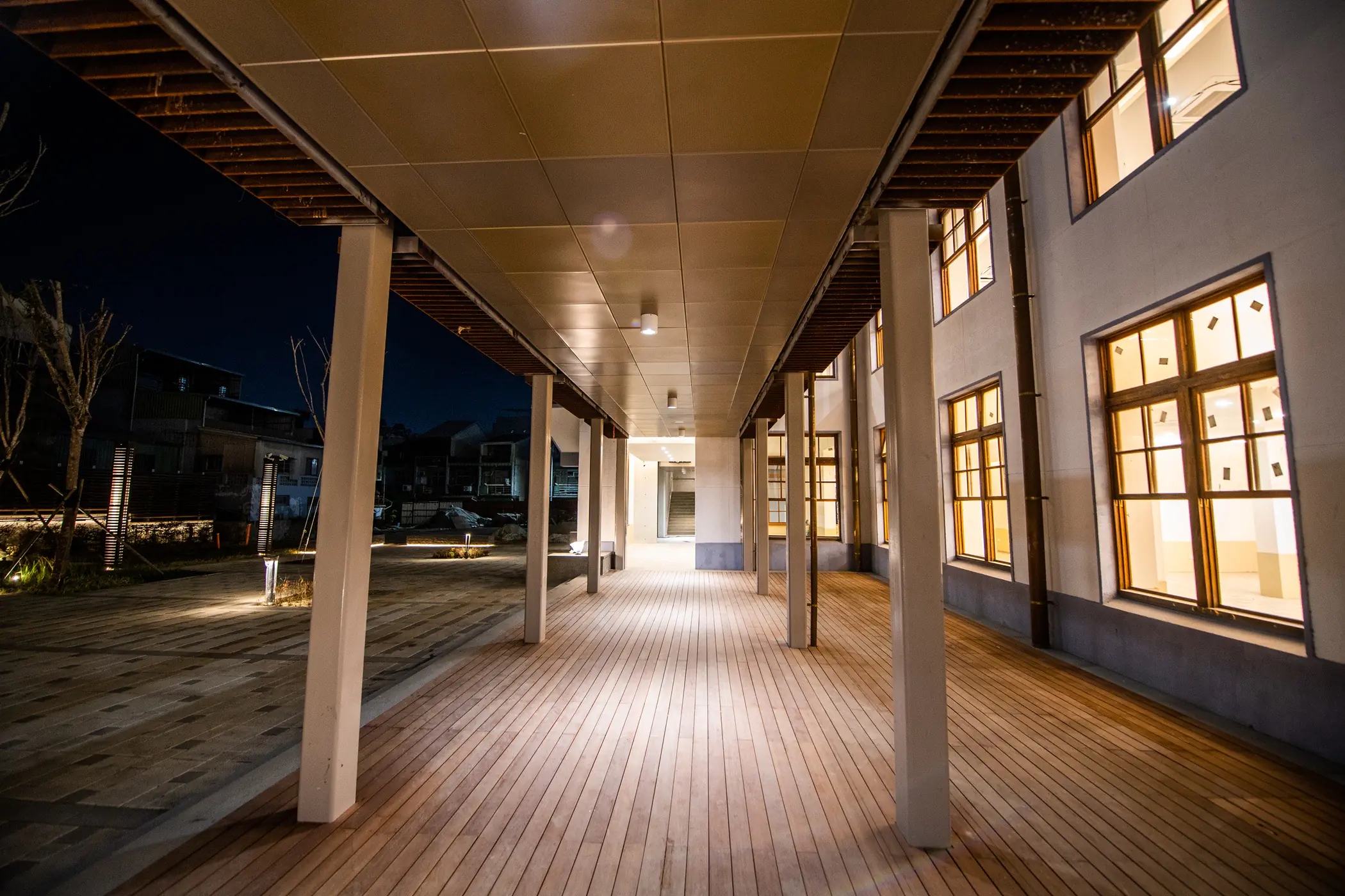 走過一甲子!舊嘉義市公所風華再現 除夕點燈亮相 走過一甲子!舊嘉義市公所風華再現 除夕點燈亮相