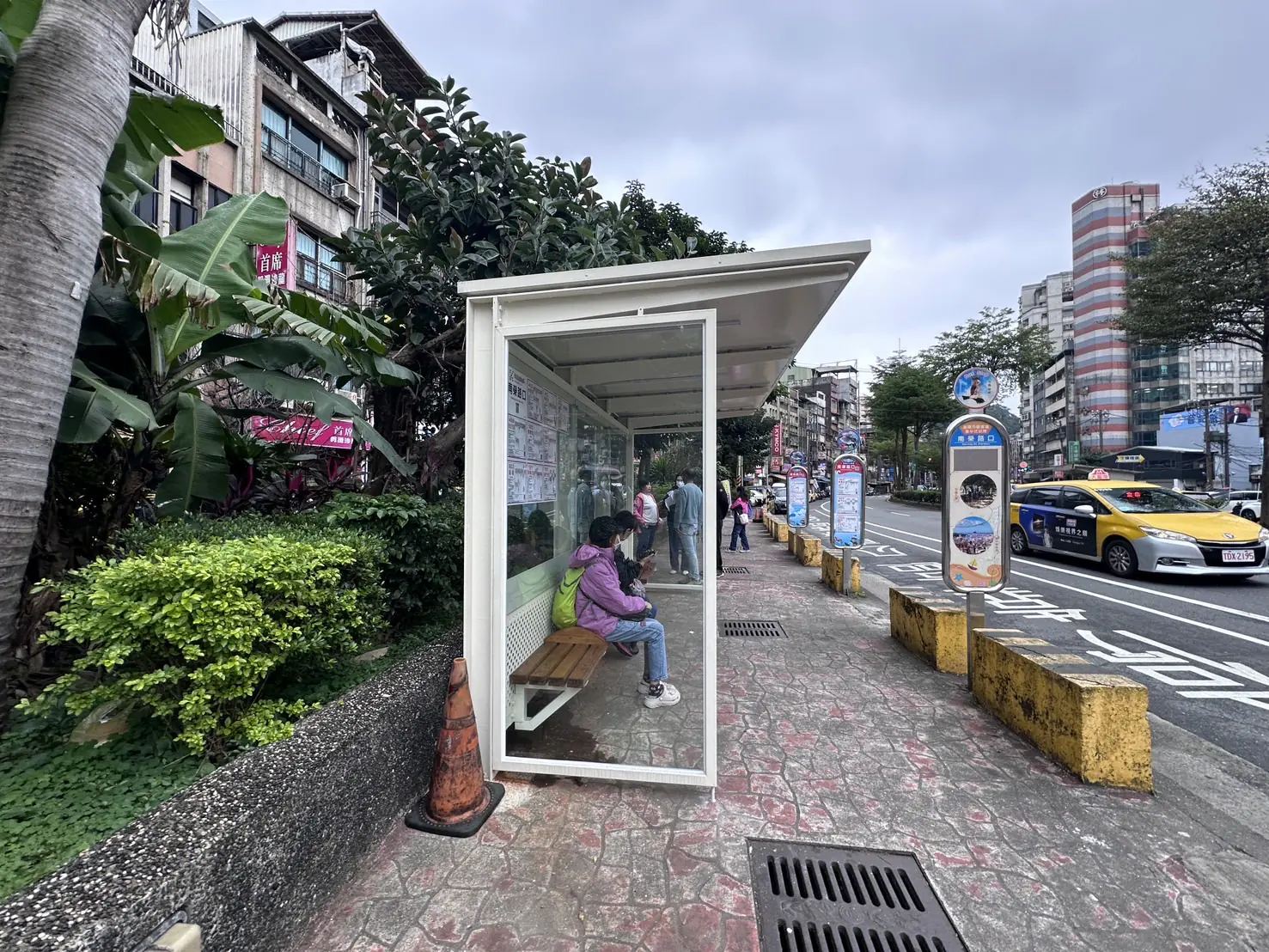 基隆公車處完成新建及汰換14處候車亭 新年迎新候車環境更用心 基隆公車處完成新建及汰換14處候車亭 新年迎新候車環境更用心