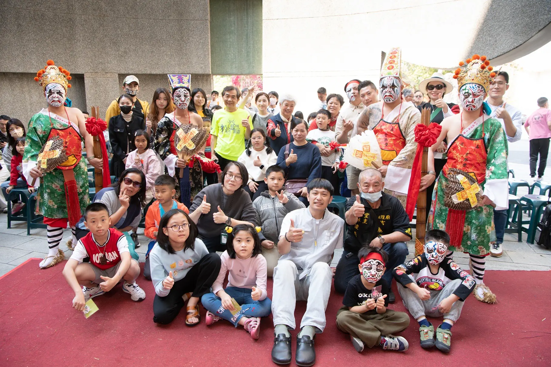 嘉博舘家將走陣、臉譜彩繪帶民眾沉浸信仰文化迎新春 嘉博舘家將走陣、臉譜彩繪帶民眾沉浸信仰文化迎新春