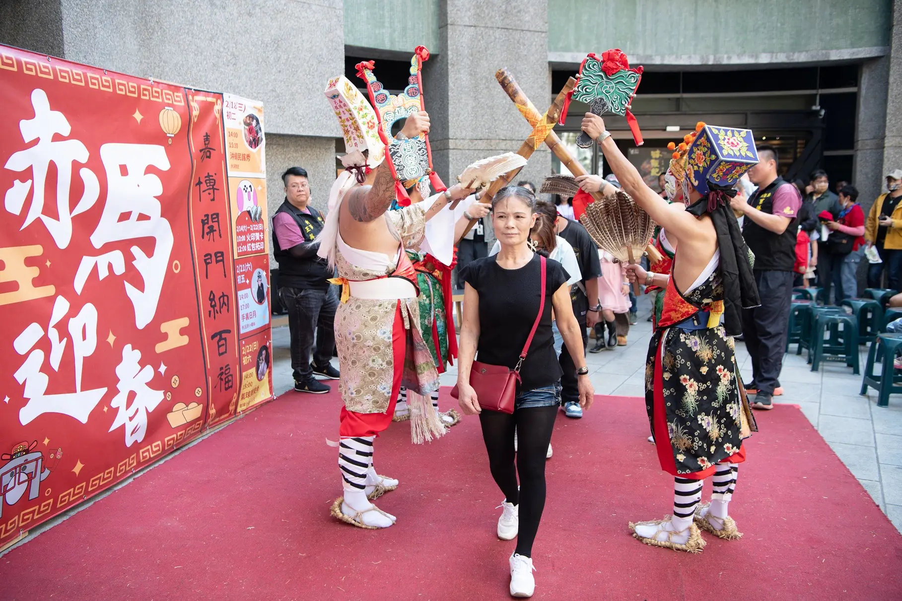 嘉博舘家將走陣、臉譜彩繪帶民眾沉浸信仰文化迎新春 嘉博舘家將走陣、臉譜彩繪帶民眾沉浸信仰文化迎新春