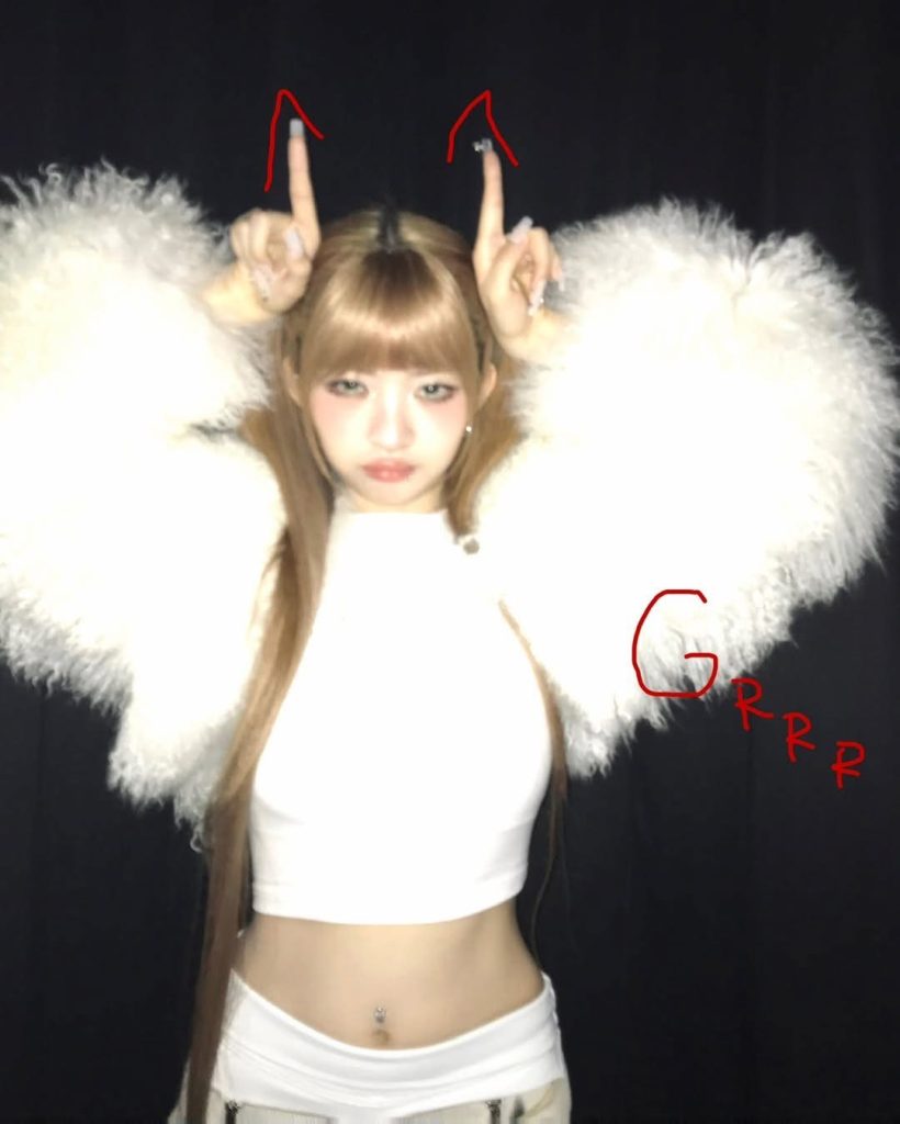 IVE成員REI展現自然魅力,新歌「Gimme that GRR」引發熱潮! IVE成員REI展現自然魅力,新歌「Gimme that GRR」引發熱潮!