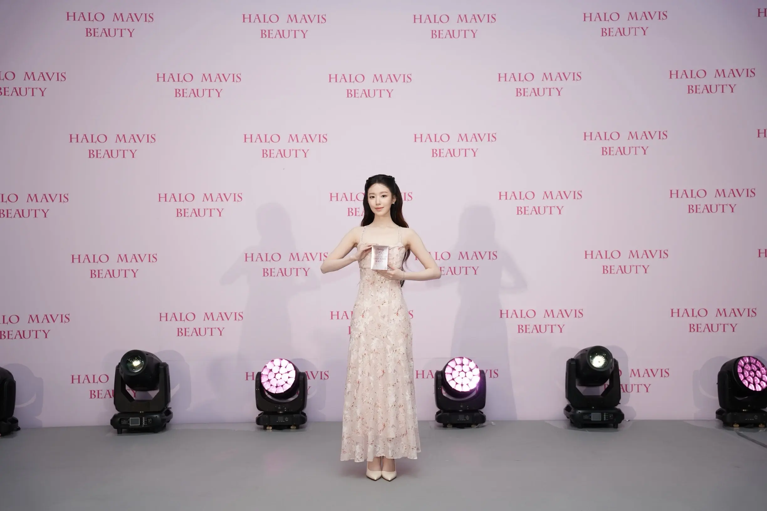 Mavis 瑪菲司攜手 SHUHUA 合作 用最簡單的方式傳遞女性樣貌 Mavis 瑪菲司攜手 SHUHUA 合作 用最簡單的方式傳遞女性樣貌