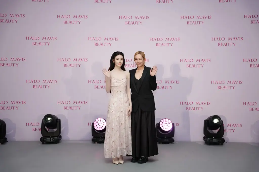 Mavis 瑪菲司攜手 SHUHUA 合作 用最簡單的方式傳遞女性樣貌 Mavis 瑪菲司攜手 SHUHUA 合作 用最簡單的方式傳遞女性樣貌