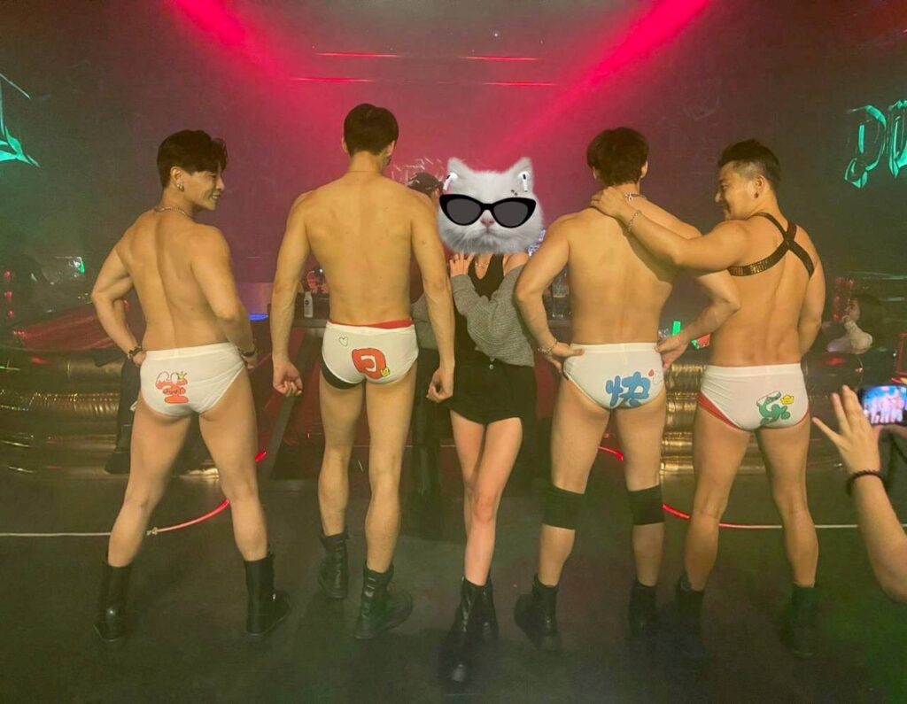 活動滿到4月!台灣最帥猛男揭行業暗黑面 疫情成市場轉折關鍵 7 S 238403600