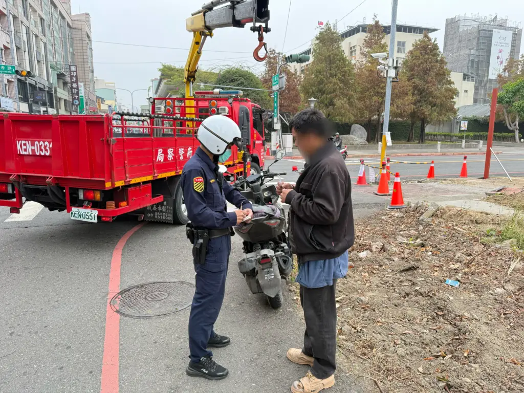 無照駕駛重罰新制今上路!嘉市警首日移置保管13輛車 無照駕駛重罰新制今上路!嘉市警首日移置保管13輛車