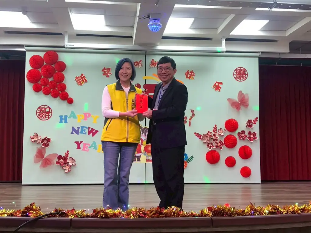 春節送暖不缺席 基隆發放機構加菜金讓1500名長輩暖心過好年 春節送暖不缺席 基隆發放機構加菜金讓1500名長輩暖心過好年