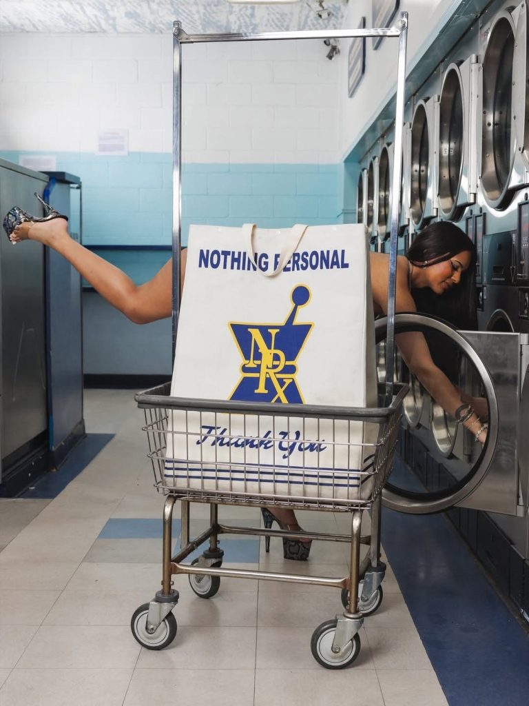 生活藝術的極致擴展:Blazzy 推出 XXL 號超大容量洗衣袋 生活藝術的極致擴展:Blazzy 推出 XXL 號超大容量洗衣袋