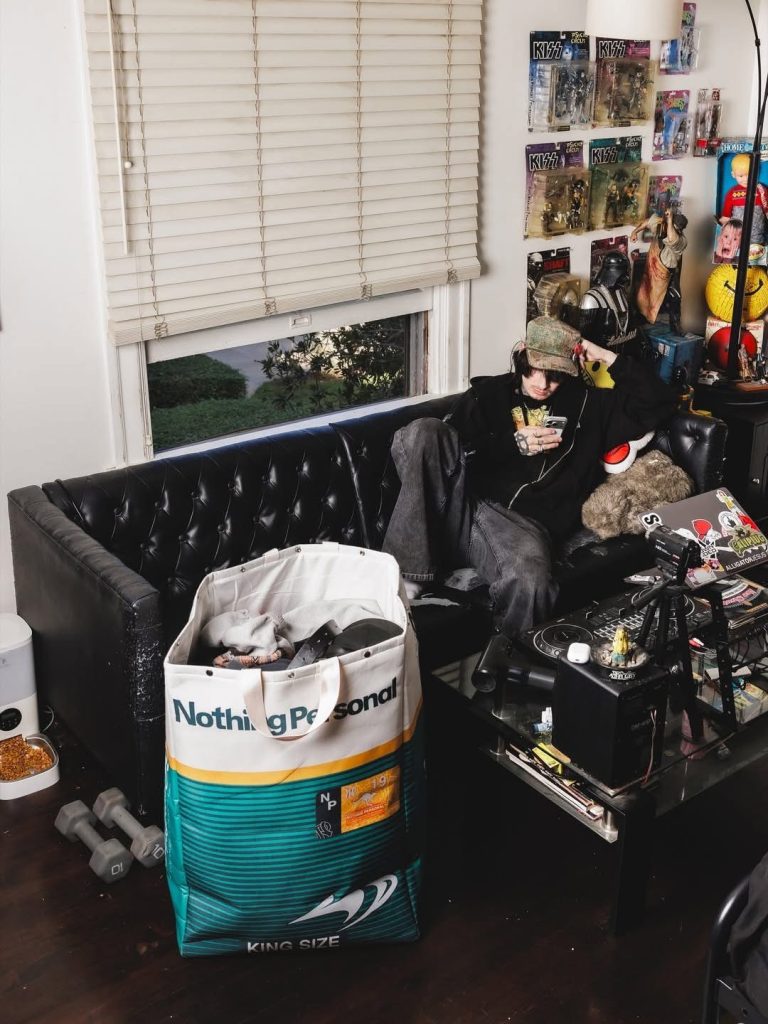 生活藝術的極致擴展:Blazzy 推出 XXL 號超大容量洗衣袋 生活藝術的極致擴展:Blazzy 推出 XXL 號超大容量洗衣袋