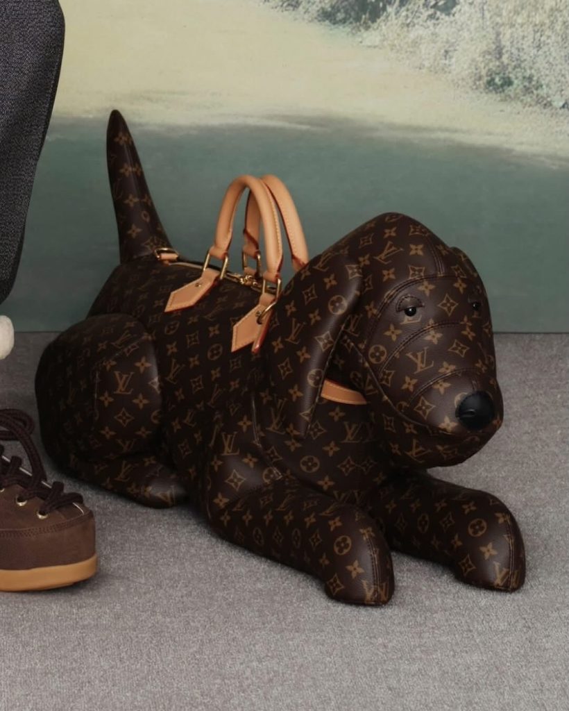 奢華萌寵新定義:Lil Baby 展示 LV 2026 春夏兩萬美金犬型手袋 奢華萌寵新定義:Lil Baby 展示 LV 2026 春夏兩萬美金犬型手袋