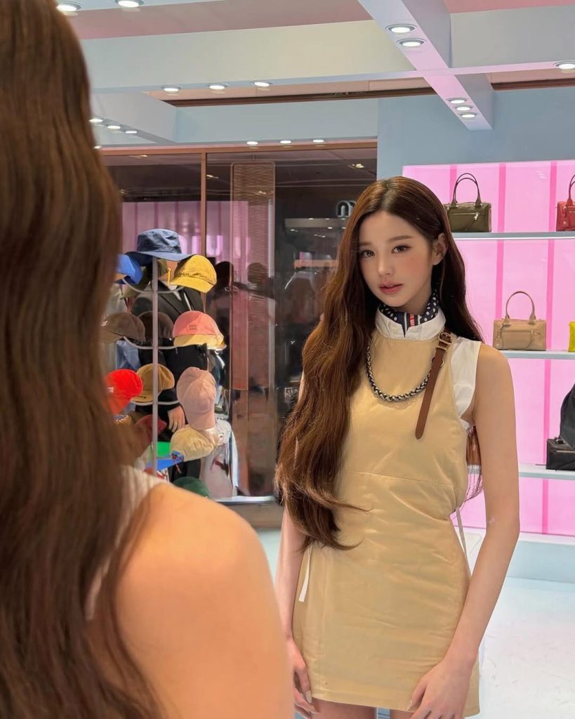 Miu Miu 靈感女神:張員瑛親揭 2026 春夏時裝新美學 Miu Miu 靈感女神:張員瑛親揭 2026 春夏時裝新美學