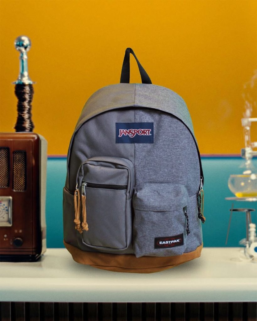BEAMS 五十週年重磅聯名!JanSport 與 EASTPAK 打造「左 右融合」奇蹟背包 BEAMS 五十週年重磅聯名!JanSport 與 EASTPAK 打造「左 右融合」奇蹟背包