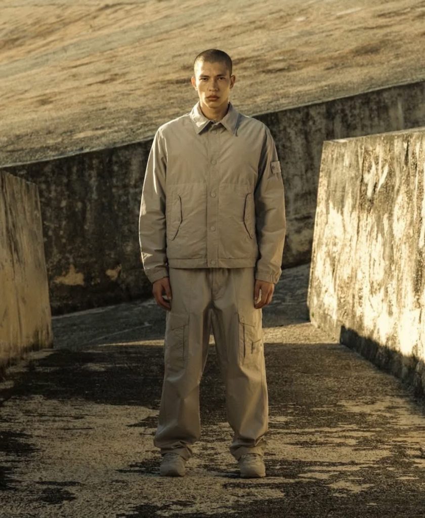 機能美學的靈魂救贖:Stone Island x NB 574 Ghost 第二季登場 機能美學的靈魂救贖:Stone Island x NB 574 Ghost 第二季登場