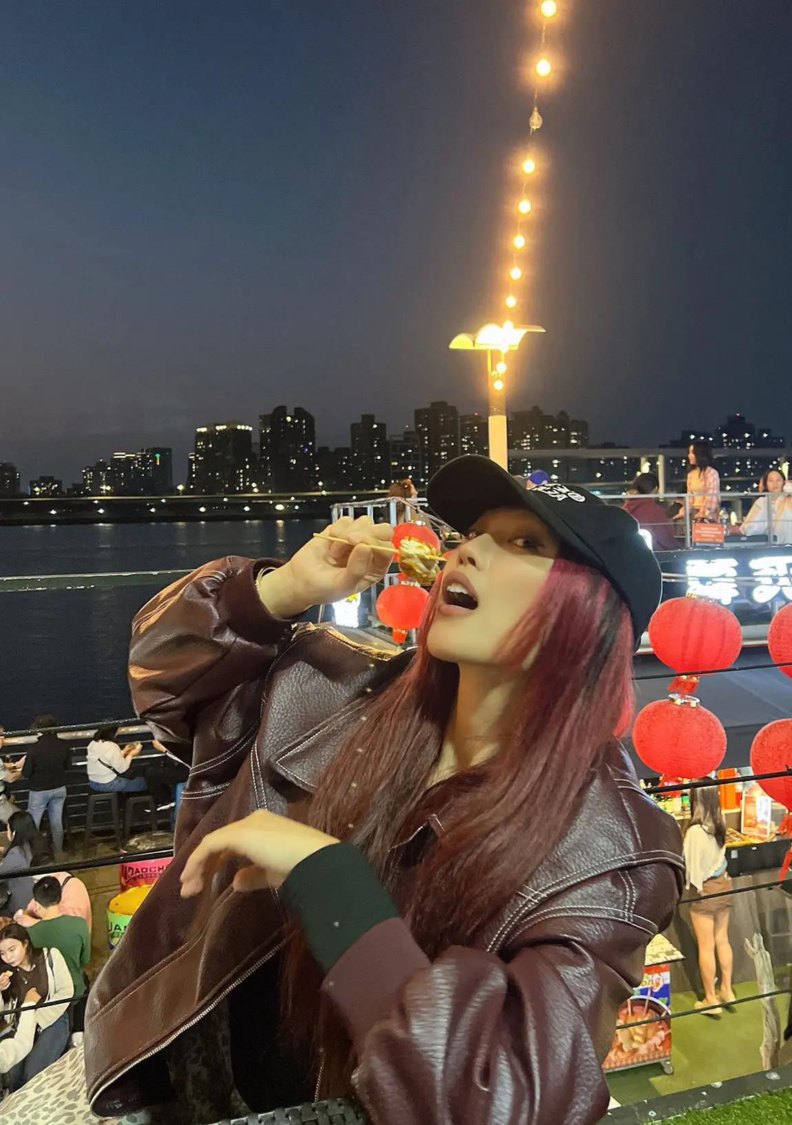 琟娜 VERNA 音樂話題滿滿 為親姊姊公司尾牙助攻兼舞者 琟娜 VERNA 音樂話題滿滿 為親姊姊公司尾牙助攻兼舞者