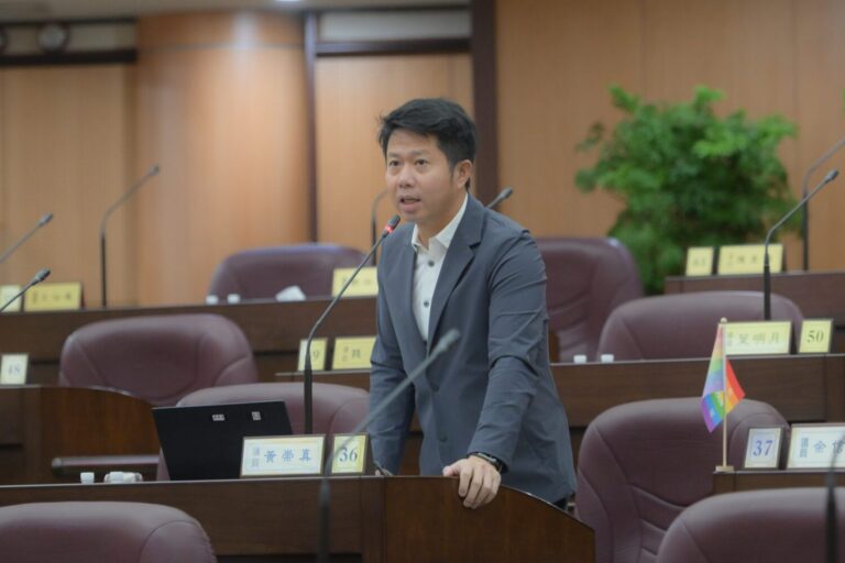 桃園市學生專車亂象多  黃崇真：市府應儘速制定《學生專車管理辦法》