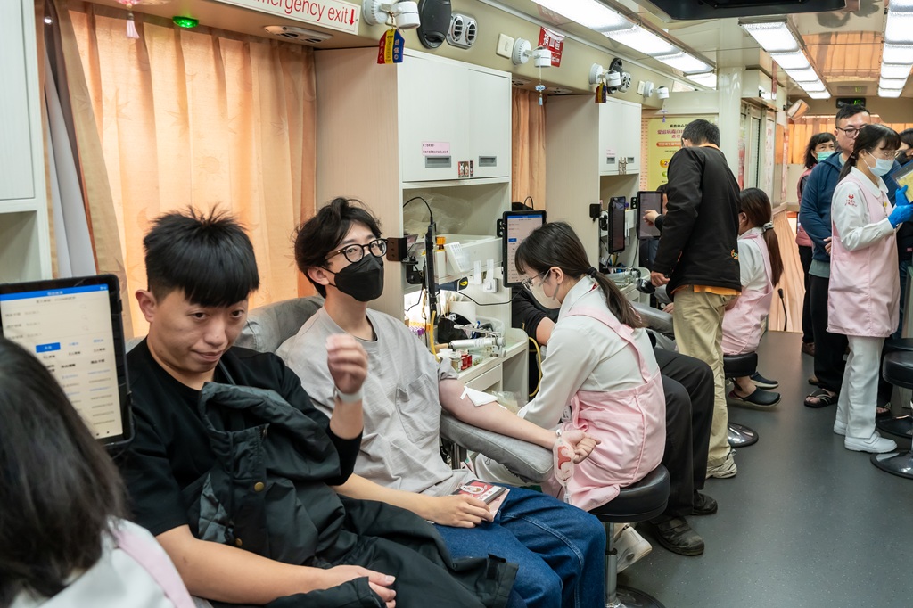捐血月最終場!「 2/8大里捐血室」登場 力拚2000袋熱血守護生命線 捐血月最終場!「 2/8大里捐血室」登場 力拚2000袋熱血守護生命線