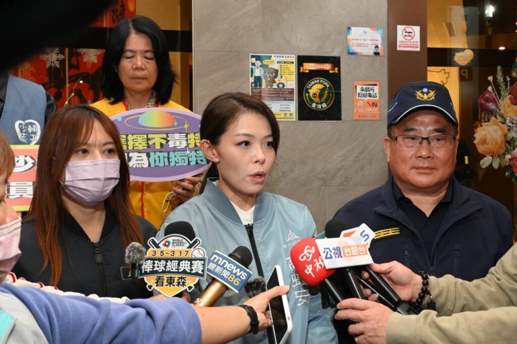 高虹安肯定「風城維安專案」新竹市警破獲槍枝毒品分裝廠 高虹安肯定「風城維安專案」新竹市警破獲槍枝毒品分裝廠