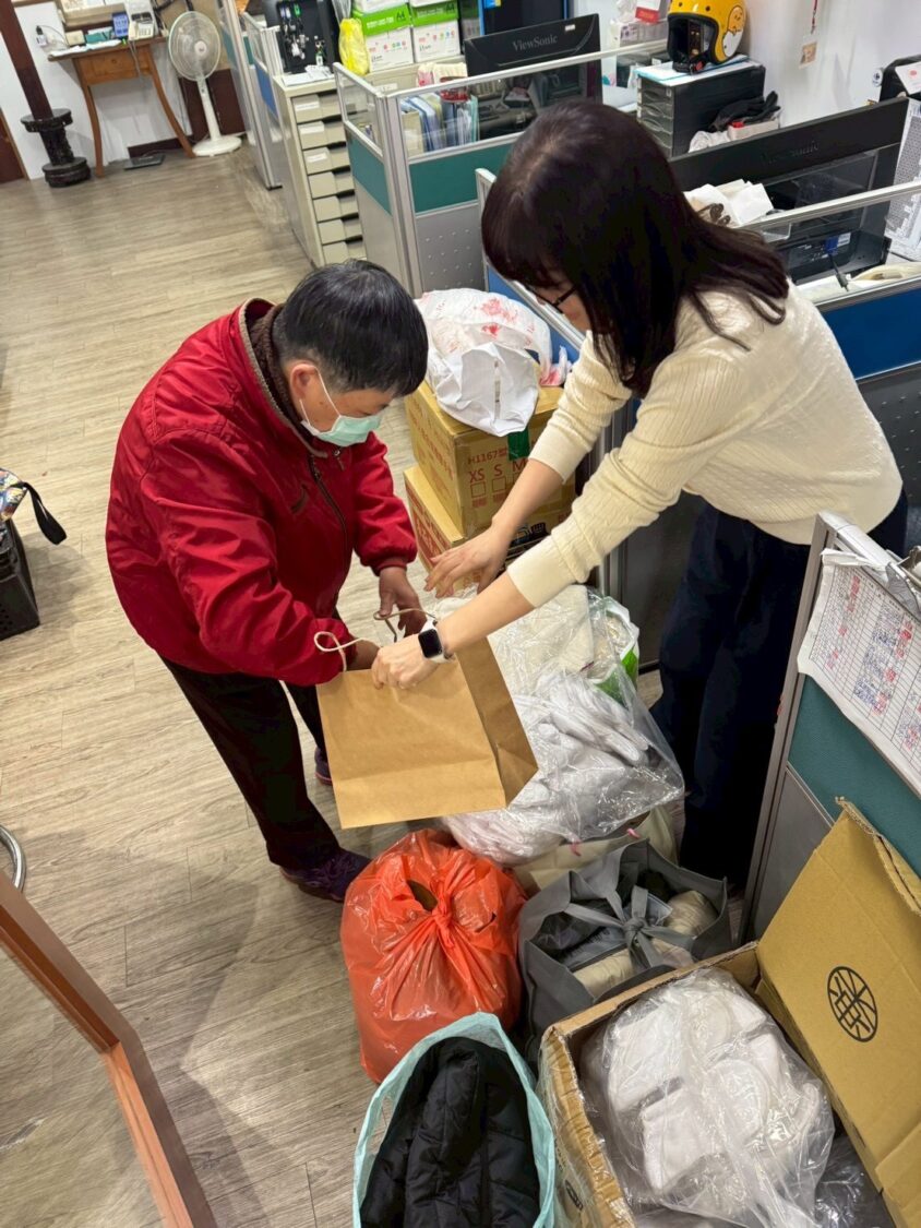 「蘭馨精神」暖台中 美亞聯手弗傳慈心 歲末助老傳承公益善念 「蘭馨精神」暖台中 美亞聯手弗傳慈心 歲末助老傳承公益善念
