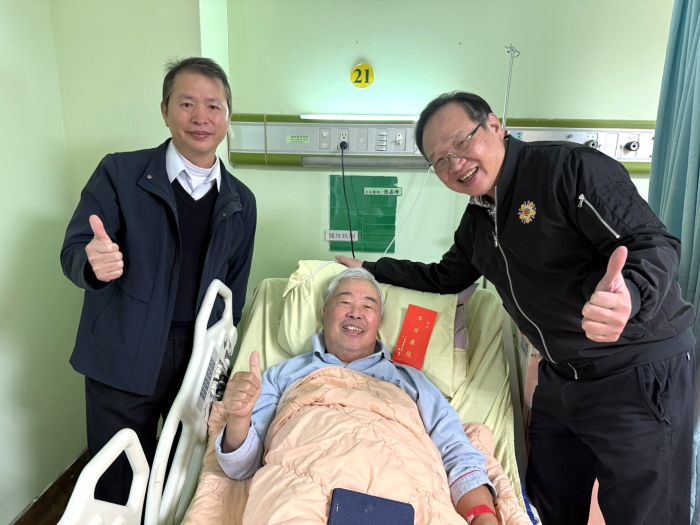 春節前夕關懷探視 八德榮家住院榮民倍感溫馨 春節前夕關懷探視 八德榮家住院榮民倍感溫馨