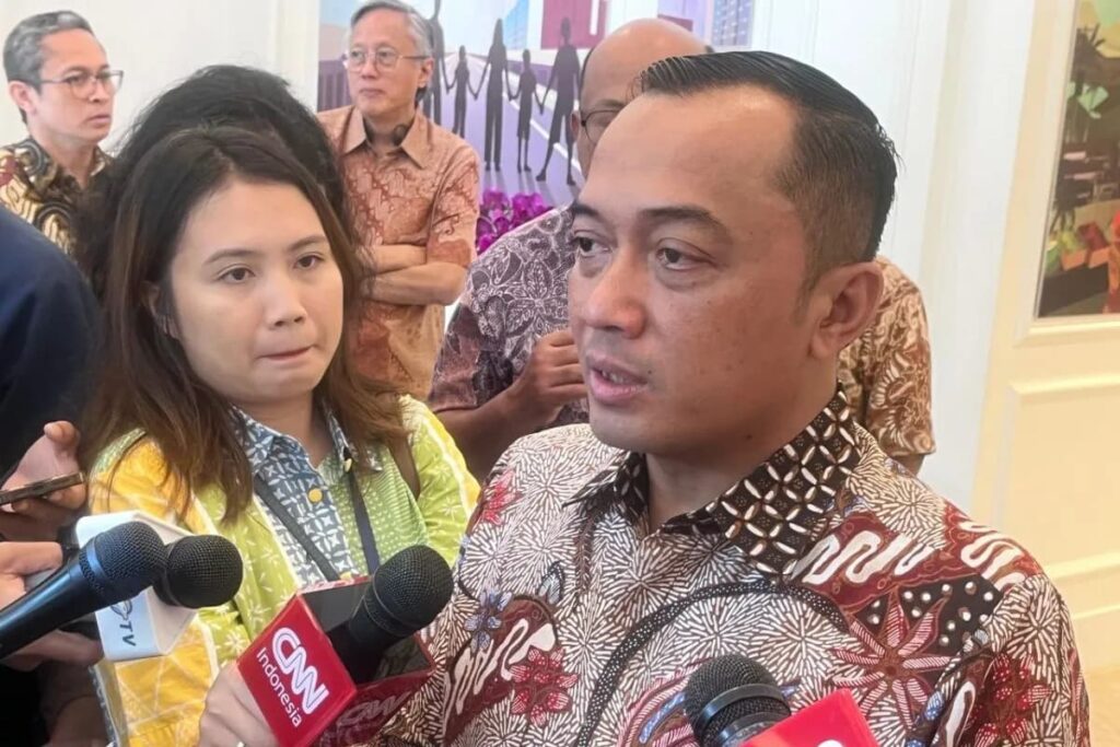 印尼擬建34座垃圾發電廠鎖定都會廢棄物 印尼國務秘書普拉塞提約・哈迪在雅加達受訪表示,政府規劃在34個日產垃圾超過1,000噸的地區興建34座垃圾發電設施,以加速解決都會廢棄物堆置並兼顧電力供應。圖片來源:安塔拉通訊社(Antara News)