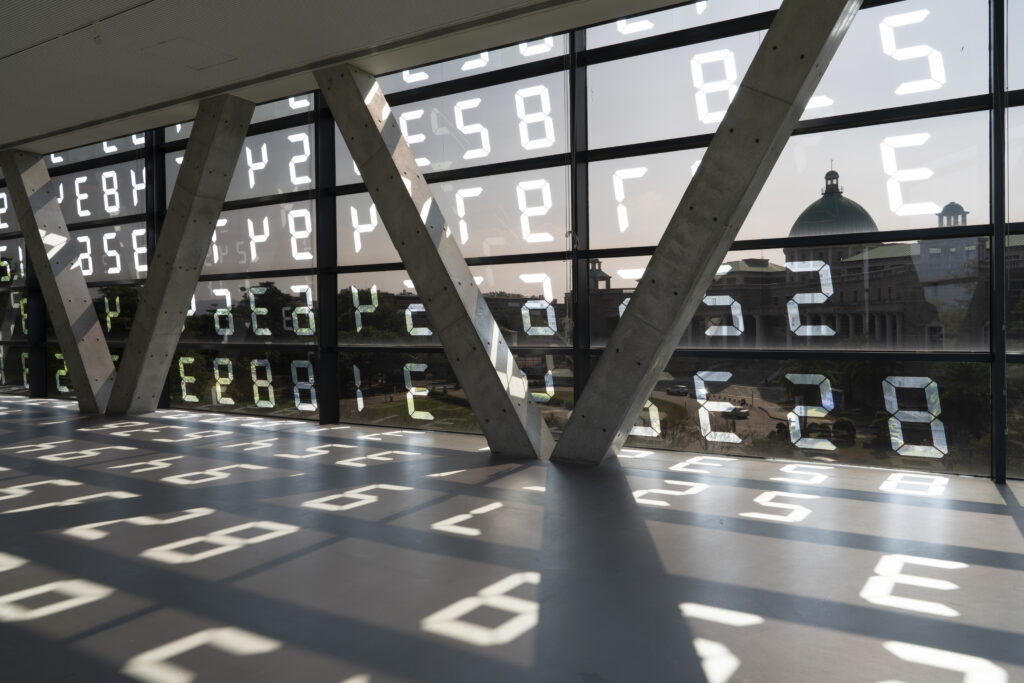 城市藝文輕旅行 台中大毅老爺行旅推【宮島達男:藝「數」之夜】專案 城市藝文輕旅行 台中大毅老爺行旅推【宮島達男:藝「數」之夜】專案