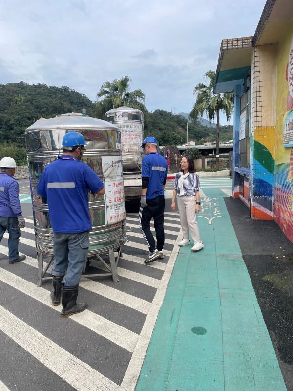 因應瑞芳淨水場破管搶修 新北跨區調度設置供水站應變 因應瑞芳淨水場破管搶修 新北跨區調度設置供水站應變