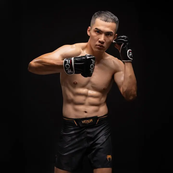 韓森宣佈全新格鬥聯盟誕生 明星慈善對打賽開戰 韓森宣佈全新格鬥聯盟誕生 明星慈善對打賽開戰