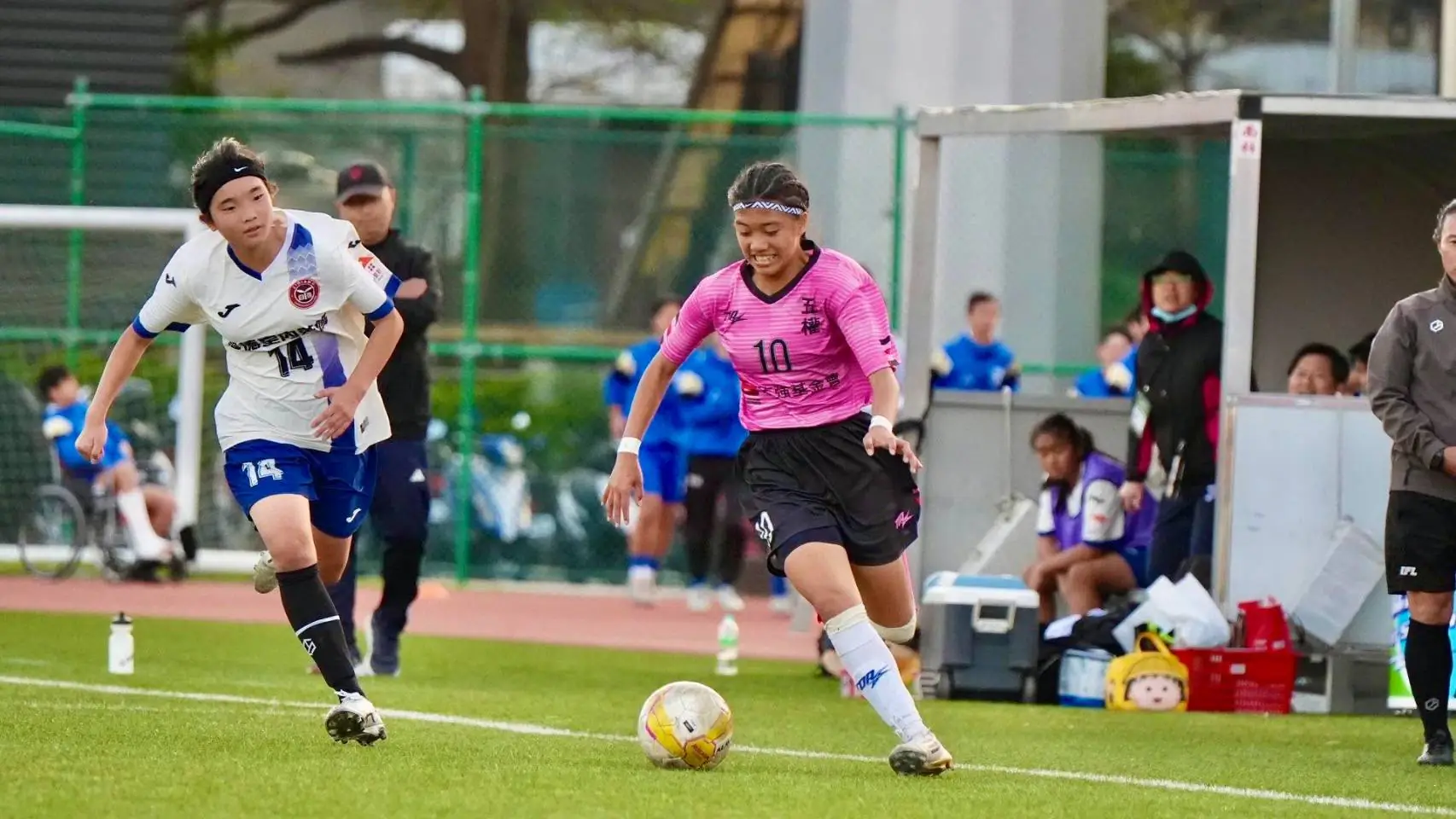 中市學校HFL氣勢如虹! 黎明男足、五權女足雙冠榮耀 中市學校HFL氣勢如虹! 黎明男足、五權女足雙冠榮耀