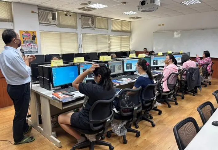 中市勞工局開辦身心障礙者職業訓練專班 陪伴身障朋友走向穩定就業之路 中市勞工局開辦身心障礙者職業訓練專班 陪伴身障朋友走向穩定就業之路