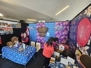 「2026紐西蘭台灣日」登場 台中客家文物跨海展出 中市客委會:文化交流深化台紐友誼 「2026紐西蘭台灣日」登場 台中客家文物跨海展出 中市客委會:文化交流深化台紐友誼