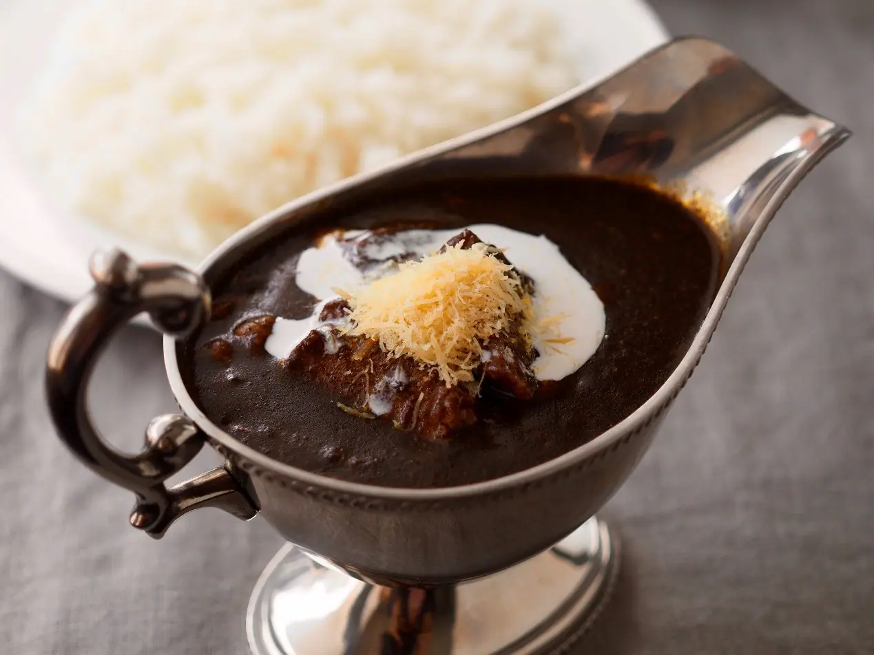 東京神保町走進世界最酷街區 品味古書與香料交織的城市風景 東京神保町走進世界最酷街區 品味古書與香料交織的城市風景