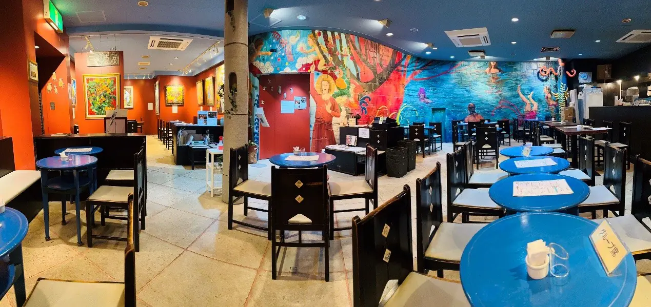 東京神保町走進世界最酷街區 品味古書與香料交織的城市風景 東京神保町走進世界最酷街區 品味古書與香料交織的城市風景