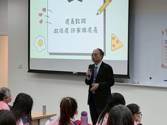 深耕校園誠信教育 新北廉政義工培訓從倫理到療癒 64 《圖說》政風處長許家錦指出,廉潔教育的向下扎根為長期重點工作,而廉政故事義工正是推動品格教育的重要夥伴。〈政風處提供〉