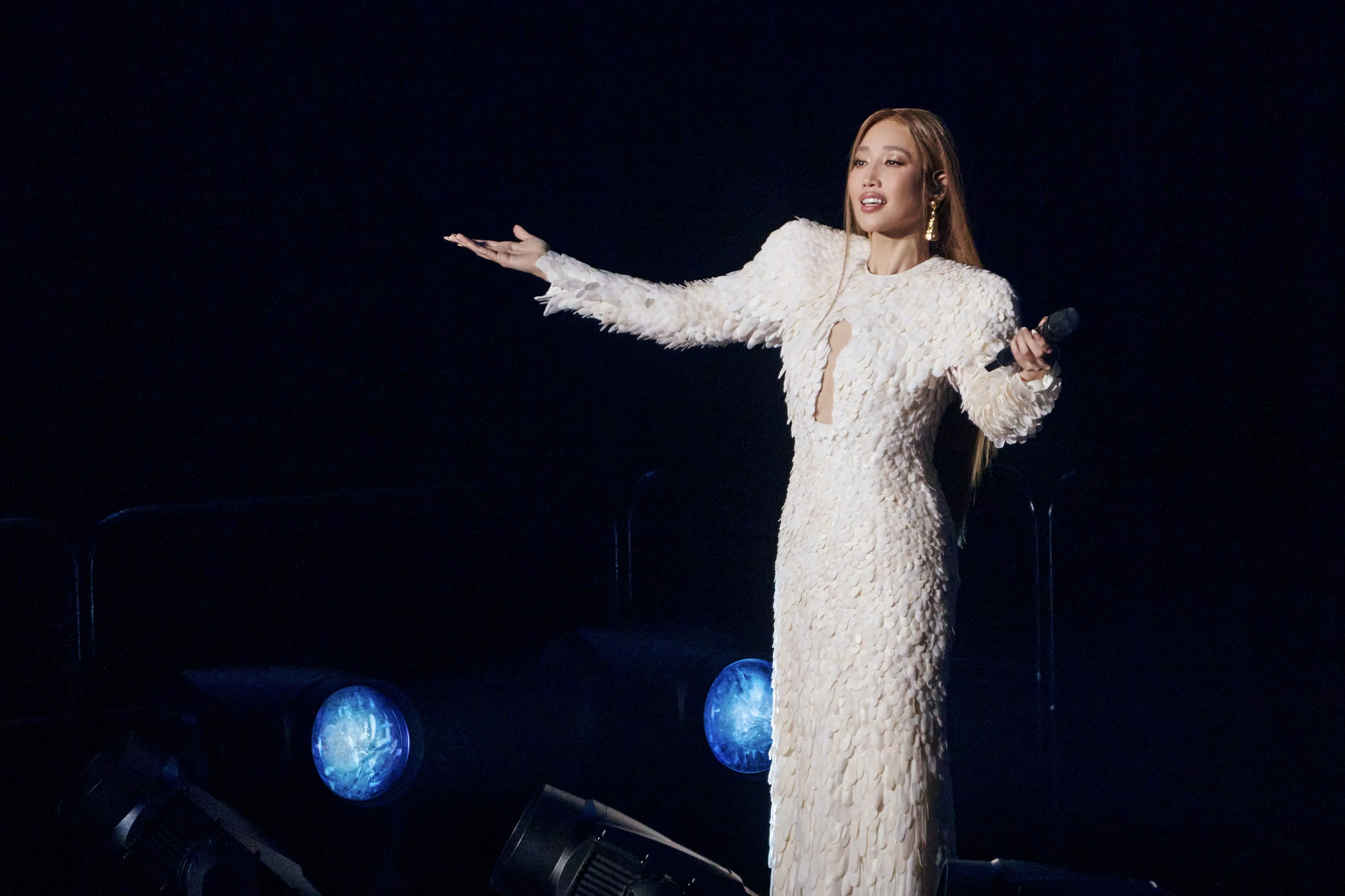 A-Lin 征服上海梅賽德斯連唱4場 創華語女歌手第一人紀錄 王心凌義氣站台再現「玲凌盡致」 A-Lin 征服上海梅賽德斯連唱4場 創華語女歌手第一人紀錄 王心凌義氣站台再現「玲凌盡致」