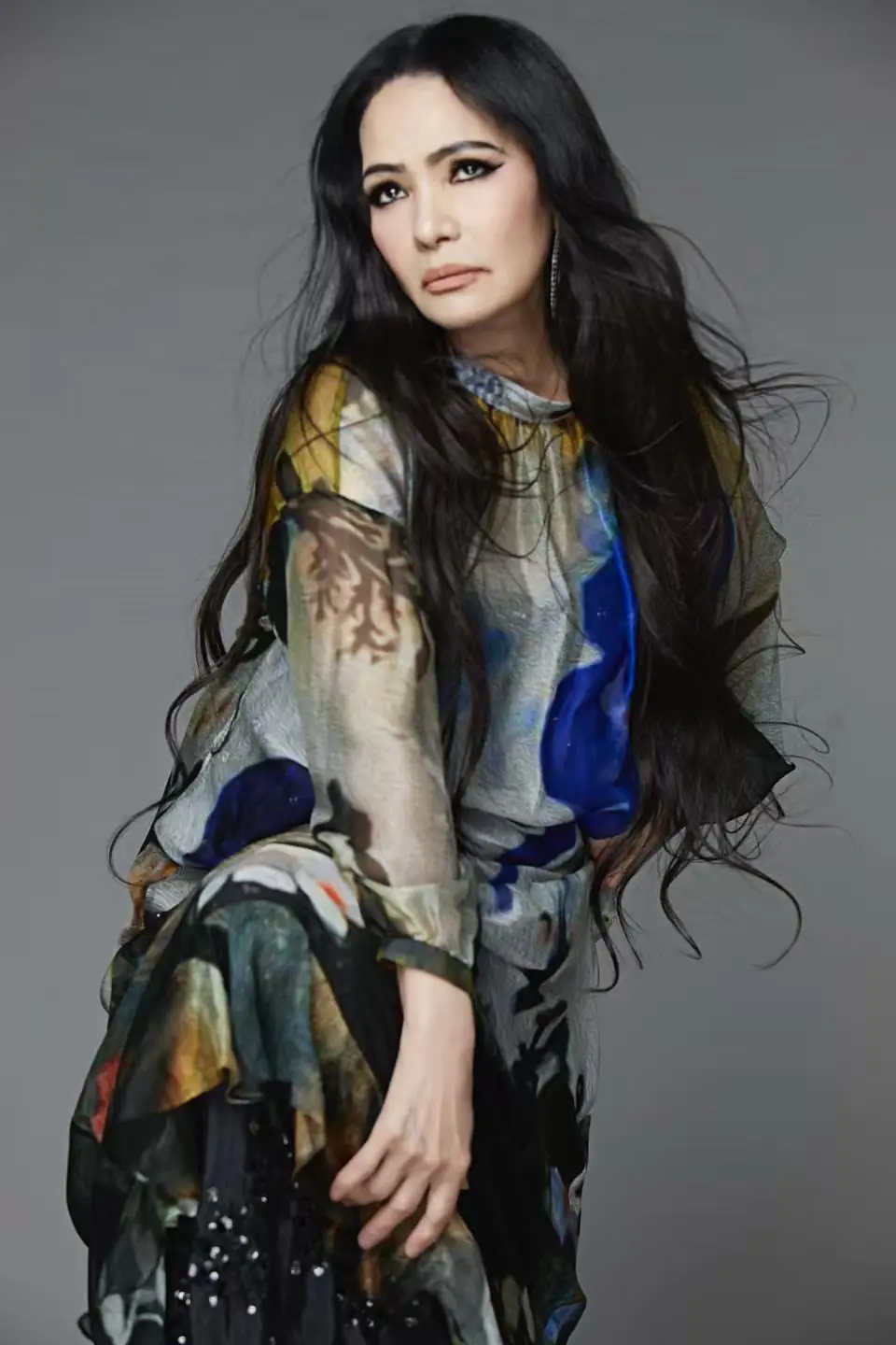 潘越雲出道45年內心世界曝光 享受孤獨的美麗與哀愁 潘越雲出道45年內心世界曝光 享受孤獨的美麗與哀愁