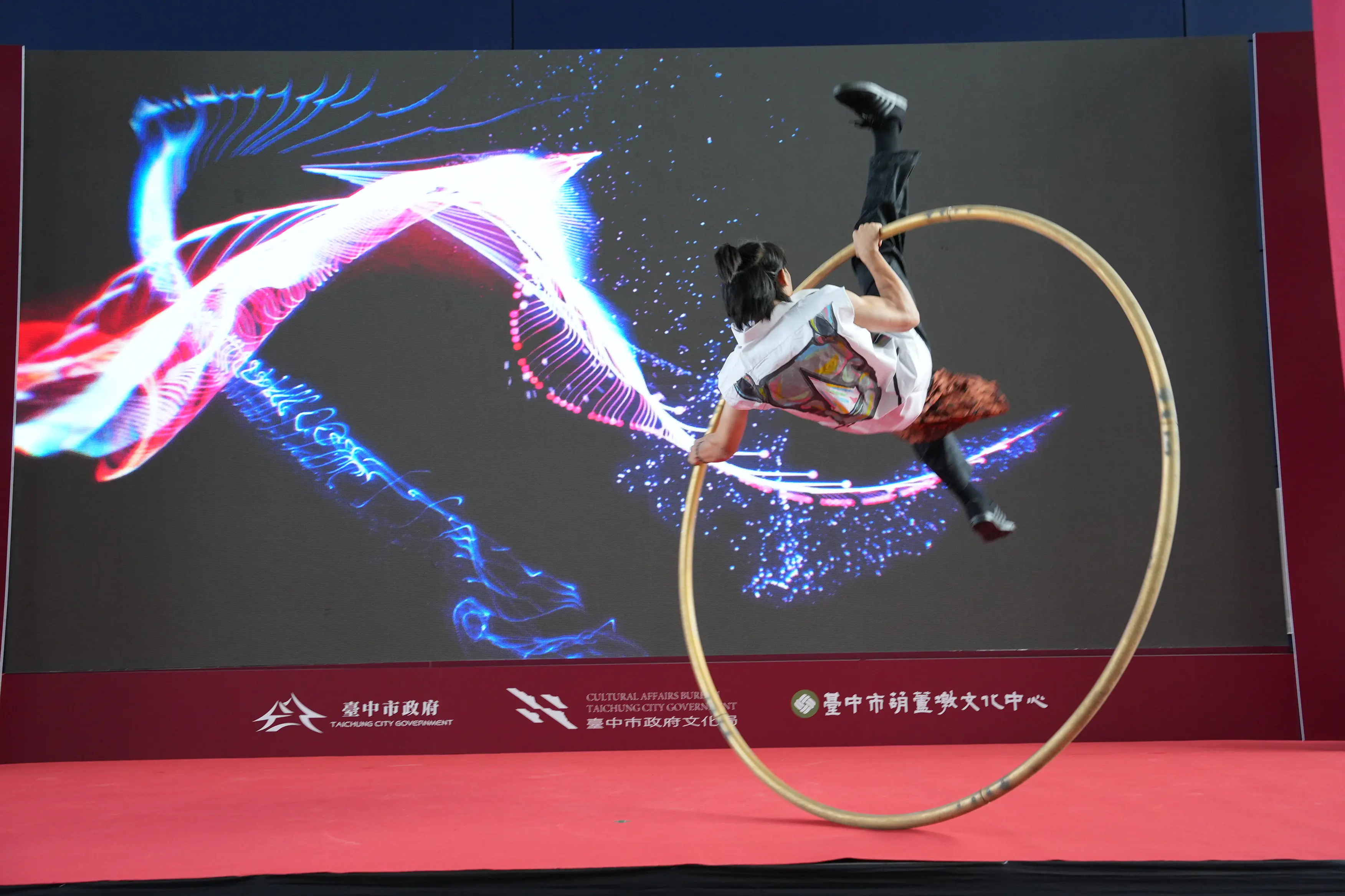 400位藝文人士齊聚市府! 台中新春團拜凝聚文化力量 400位藝文人士齊聚市府! 台中新春團拜凝聚文化力量