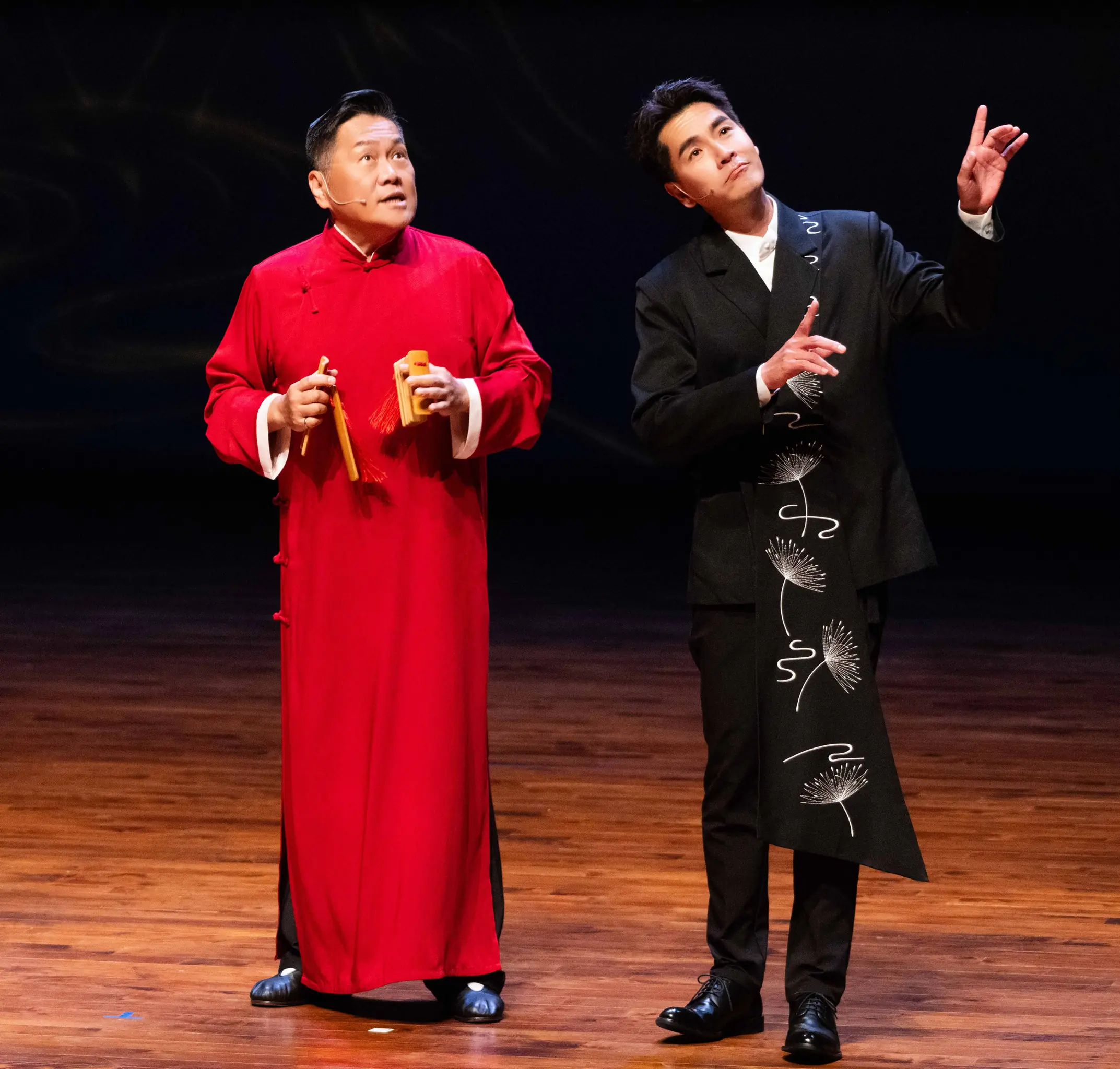 戲劇男神遇上相聲大師台中首演 壹加一剛好比三小 唐從聖限定助陣 戲劇男神遇上相聲大師台中首演 壹加一剛好比三小 唐從聖限定助陣