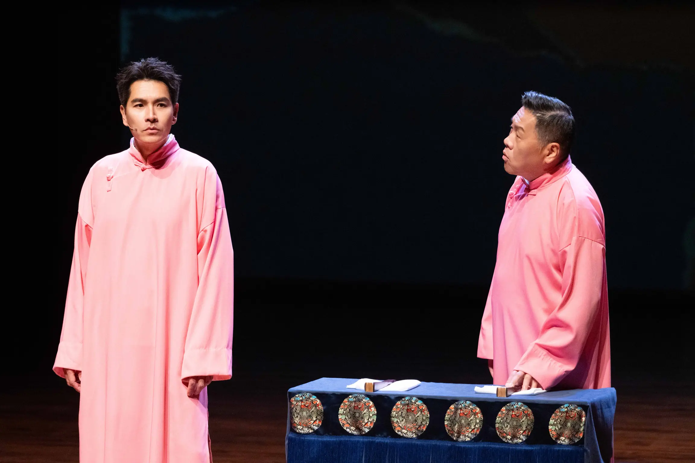 戲劇男神遇上相聲大師台中首演 壹加一剛好比三小 唐從聖限定助陣 戲劇男神遇上相聲大師台中首演 壹加一剛好比三小 唐從聖限定助陣