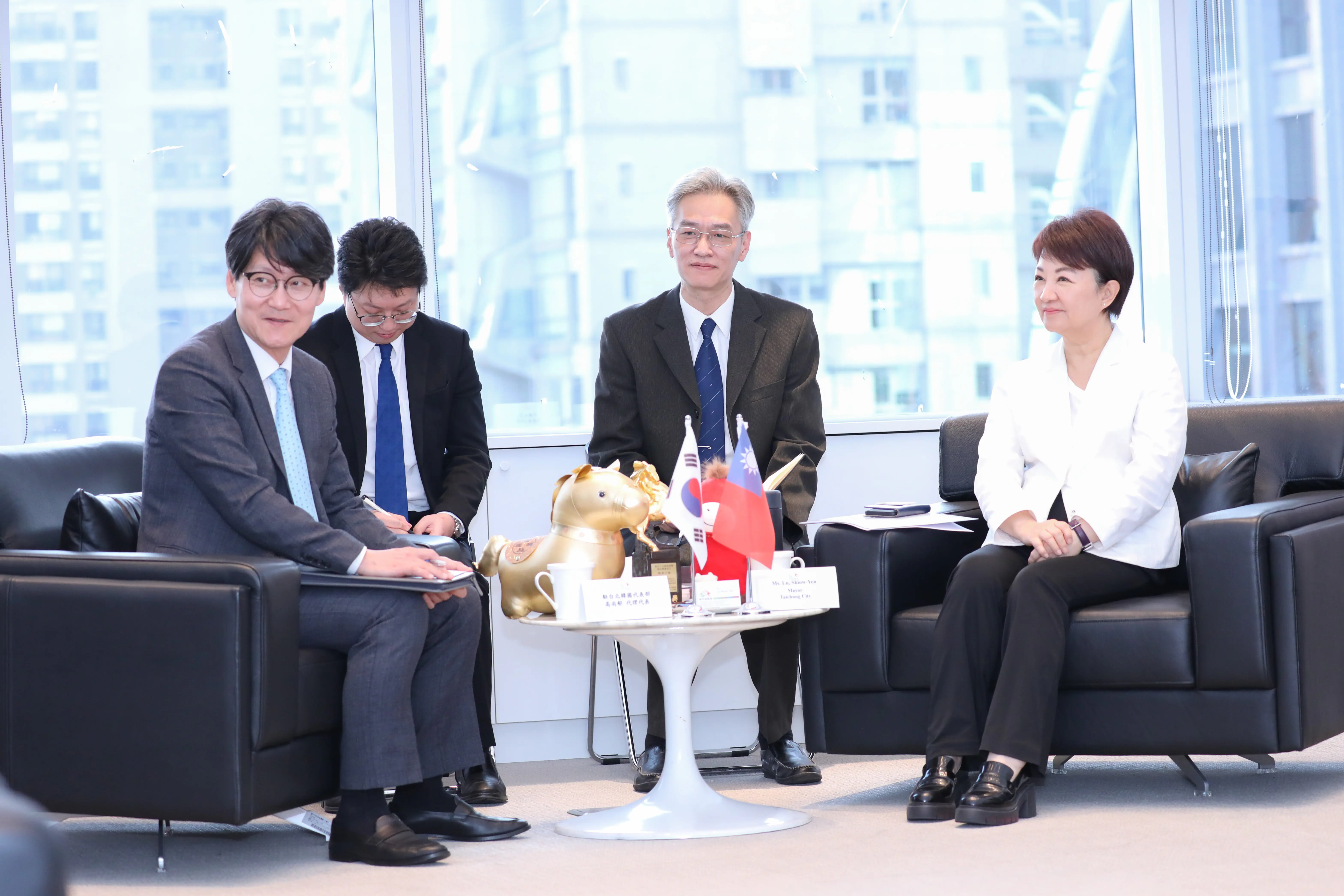 中市府深化台韓交流 盧市長會晤韓國代表促經貿文化合作 中市府深化台韓交流 盧市長會晤韓國代表促經貿文化合作