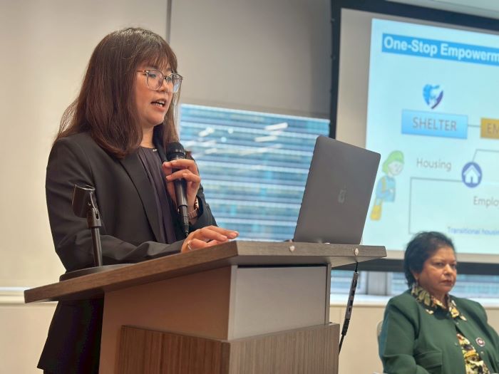 登上CSW70 NGO論壇 新北防暴成果讓世界看見 55 《圖說》新北市家庭暴力暨性侵害防治中心督導錢淑真於論壇中以「將沉默轉化為正義」為題,分享新北市建構婦女免於遭受性別暴力的生活環境。〈社會局提供〉