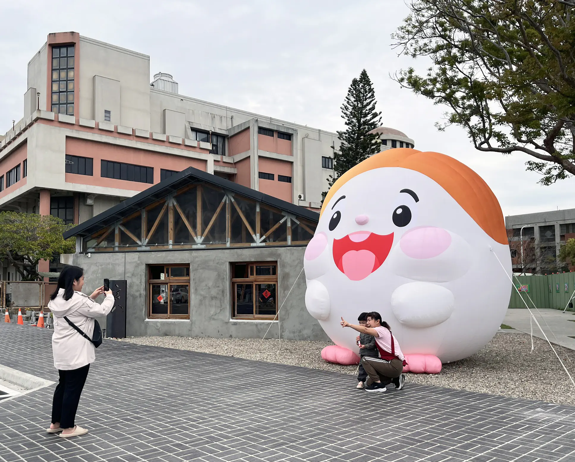 清眷診療所2/28華麗變身「言八創藝空間」 聯手「2026浮現祭」點亮海線! 清眷診療所2/28華麗變身「言八創藝空間」 聯手「2026浮現祭」點亮海線!