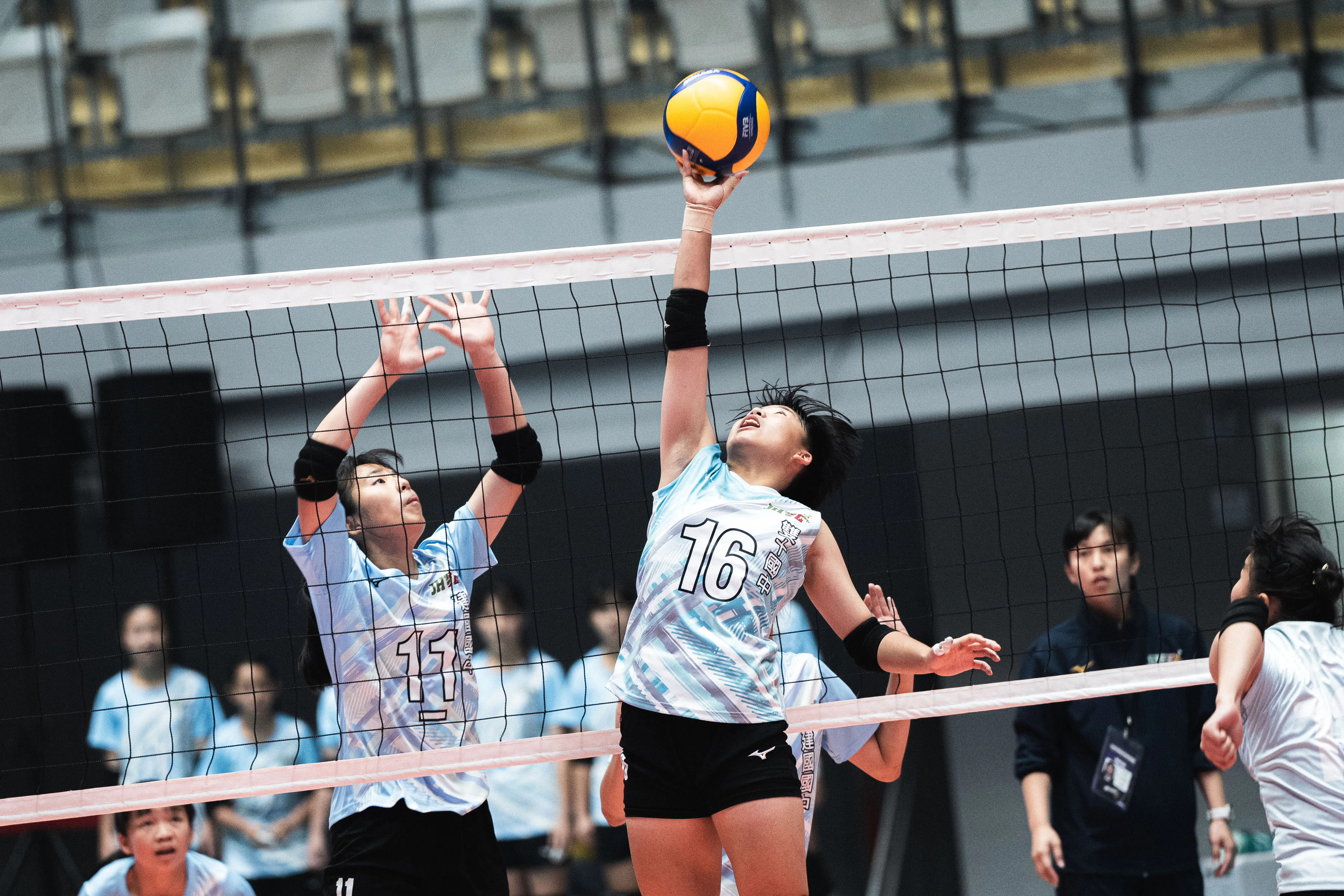 中市排球小將馬力十足 國中排球甲級聯賽 雙十女排封后、潭秀男排奪殿軍 中市排球小將馬力十足 國中排球甲級聯賽 雙十女排封后、潭秀男排奪殿軍