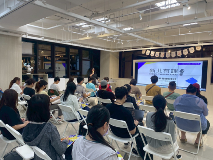 因應AI職場變局 新北「有課UKO」升級推百堂實體課 18 《圖說》2025年「專案管理新手村:用ChatGPT高效拆解任務」課程畫面。〈青年局提供〉