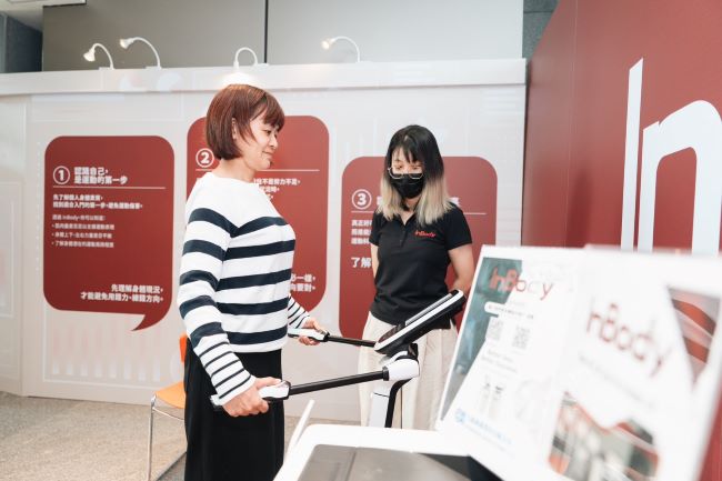 用科學成為配速員 萬金石馬拉松特展認識自己身體 8 《圖說》2026萬金石特展現場規劃專業InBody身體組成檢測。〈體育局提供〉