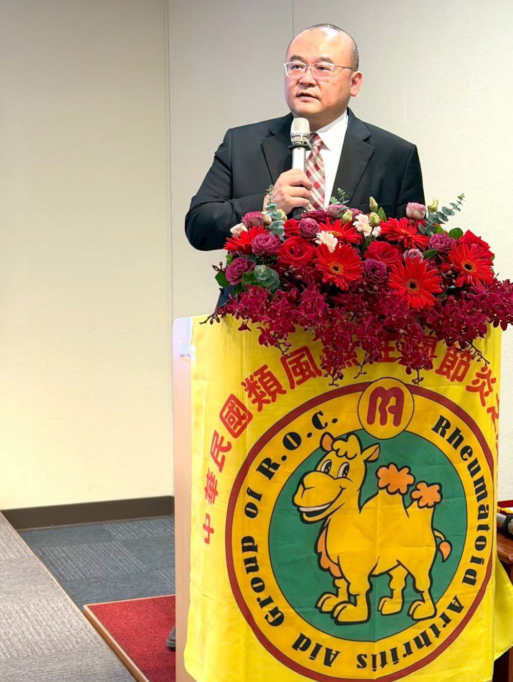 聚焦長期管理與醫病溝通 類風濕性關節炎協會會員大會登場 17 02%E9%A1%9E%E9%A2%A8%E6%BF%95%E6%80%A7%E9%97%9C%E7%AF%80%E7%82%8E%E5%8D%94%E6%9C%83%E6%9C%83%E5%93%A1%E5%A4%A7%E6%9C%83%E7%99%BB%E5%A0%B4