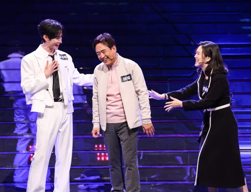 檢場侃侃而談卻首輪被淘汰笑料百出 夏和熙被尾牙雞頭題淘汰大傻眼 檢場侃侃而談卻首輪被淘汰笑料百出 夏和熙被尾牙雞頭題淘汰大傻眼